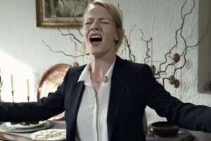 Sandra Hüller v filmu Toni Erdmann.