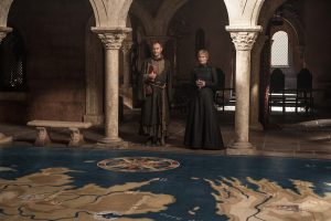 Cersei (Lena Headey) in Tycho (Mark Gatiss) v Igri prestolov.
