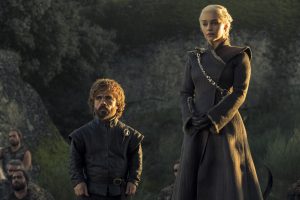 Tyrion Lannister (Peter Dinklage) in Danerys (Emilia Clarke) v Igri prestolov.